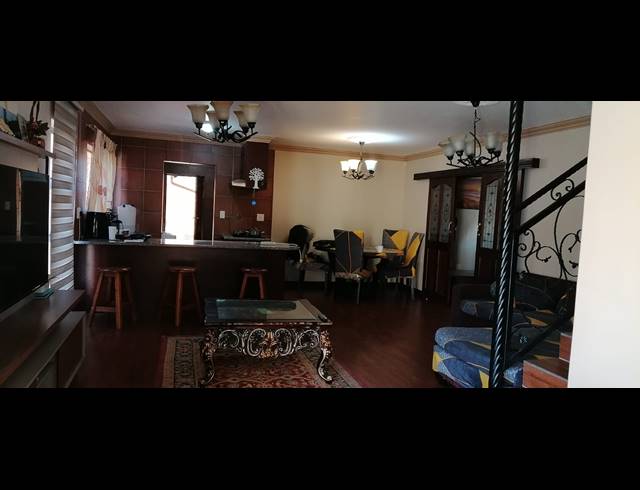 3 BEDROOM APARTMENT TO LET IN AMBERFIELD RIDGE